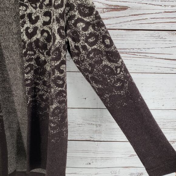 Chico's Women's 100%Wool Knit Animal Print Ombre Open Cardigan Size 0 - Picture 6 of 13
